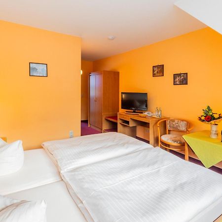 Hotel Gondelfahrt Kurort Jonsdorf Bagian luar foto