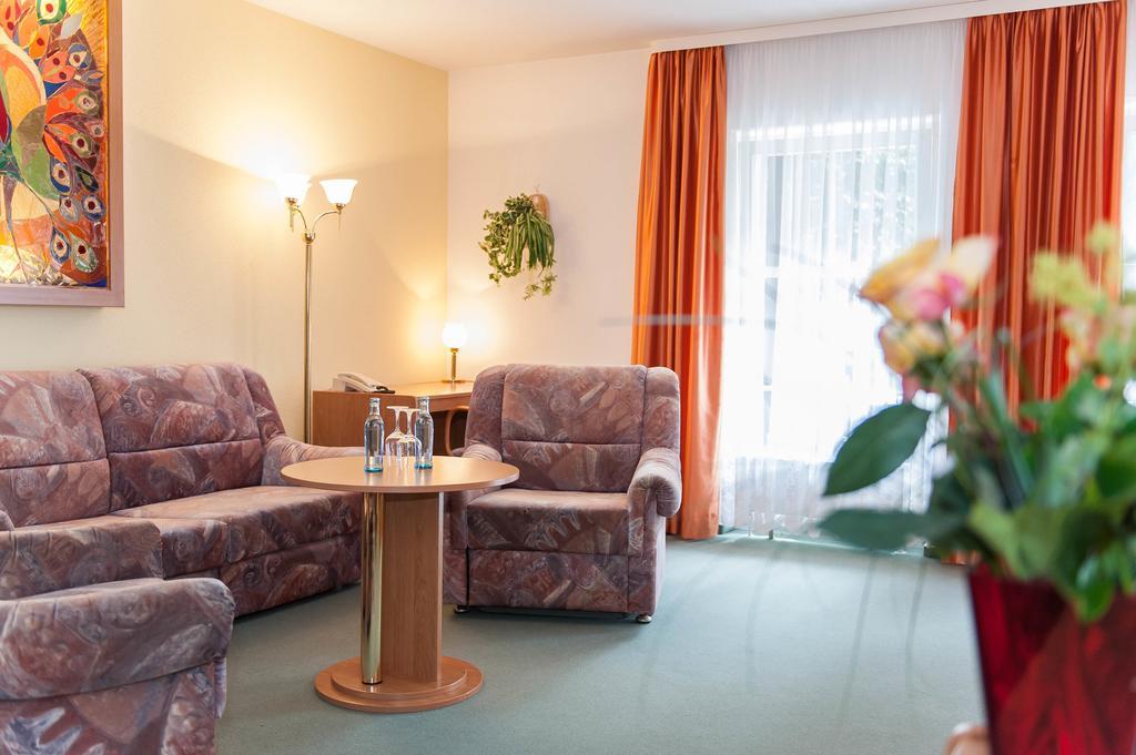 Hotel Gondelfahrt Kurort Jonsdorf Bagian luar foto